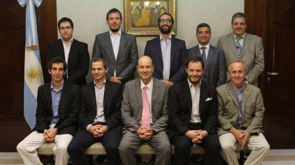 El Banco Central limit� a USD 500 las compras por mes con efectivo