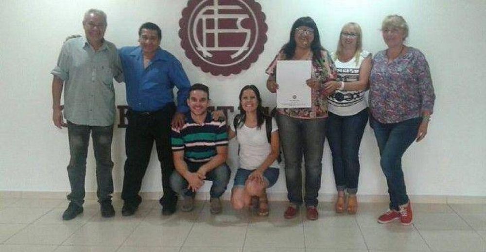 EL SINDICATO DE EMPLEADOS MUNICIPALES FIRMA CONVENIO CON EL CLUB LANUS