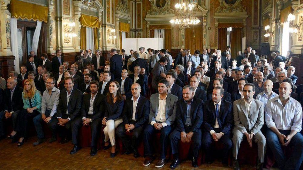 El gobierno dise�a un sistema de incentivos y penitencias para las gestiones municipales