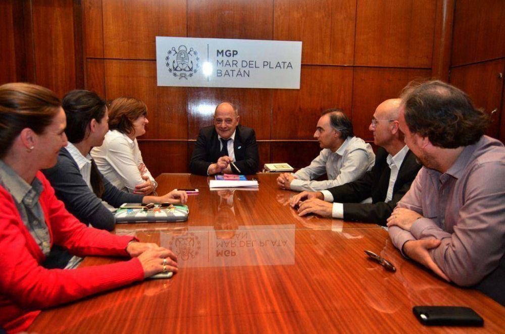  Arroyo se reuni� con el ministro de Cultura de la Provincia