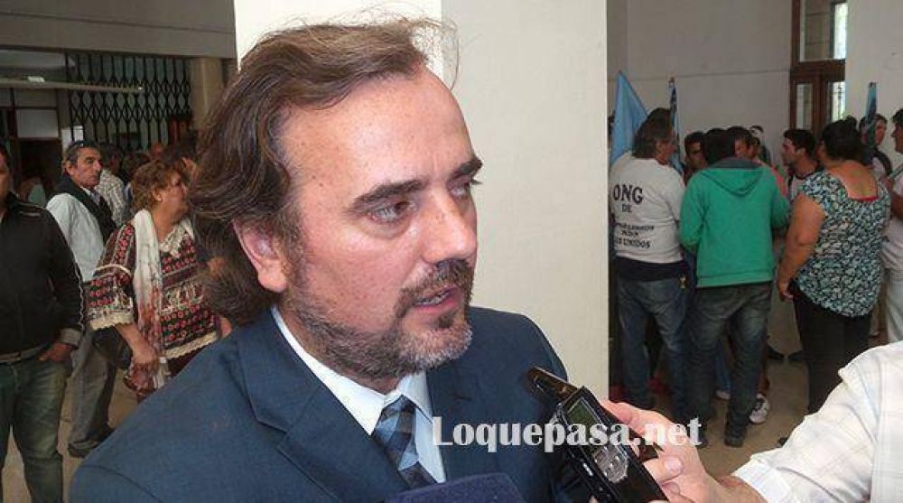 Emiliano Giri: �Razona no razon�