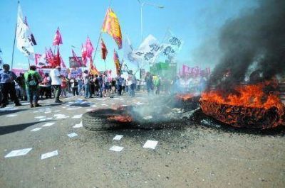 El gobierno buscar� reglamentar las protestas sociales