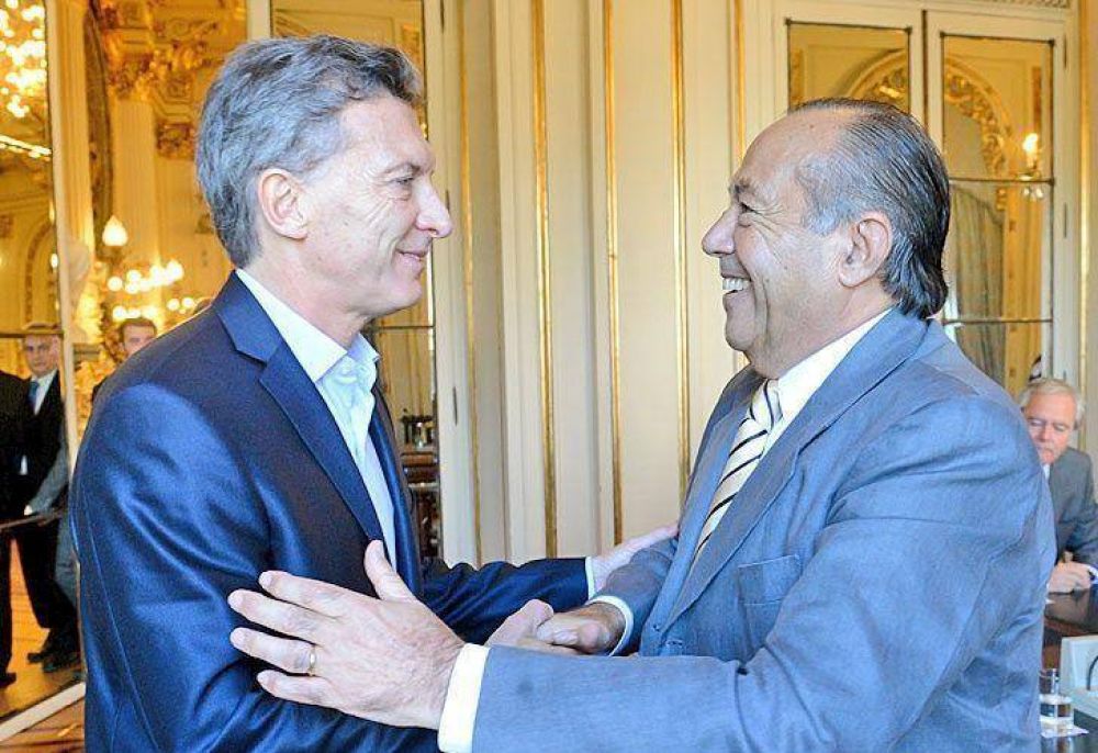 Macri negocia con el PJ pero congela hasta febrero los cambios en la Corte