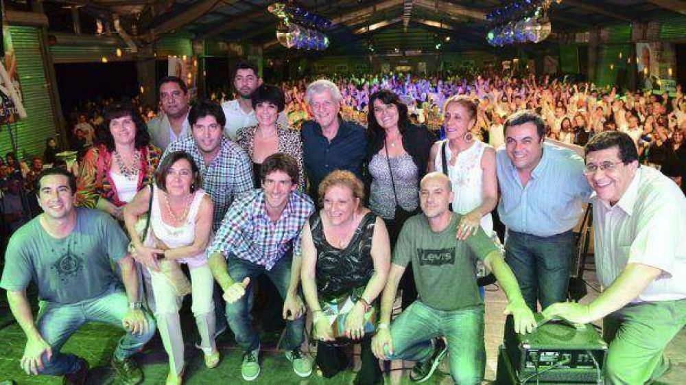 Andreotti agasaj� a militantes y fiscales