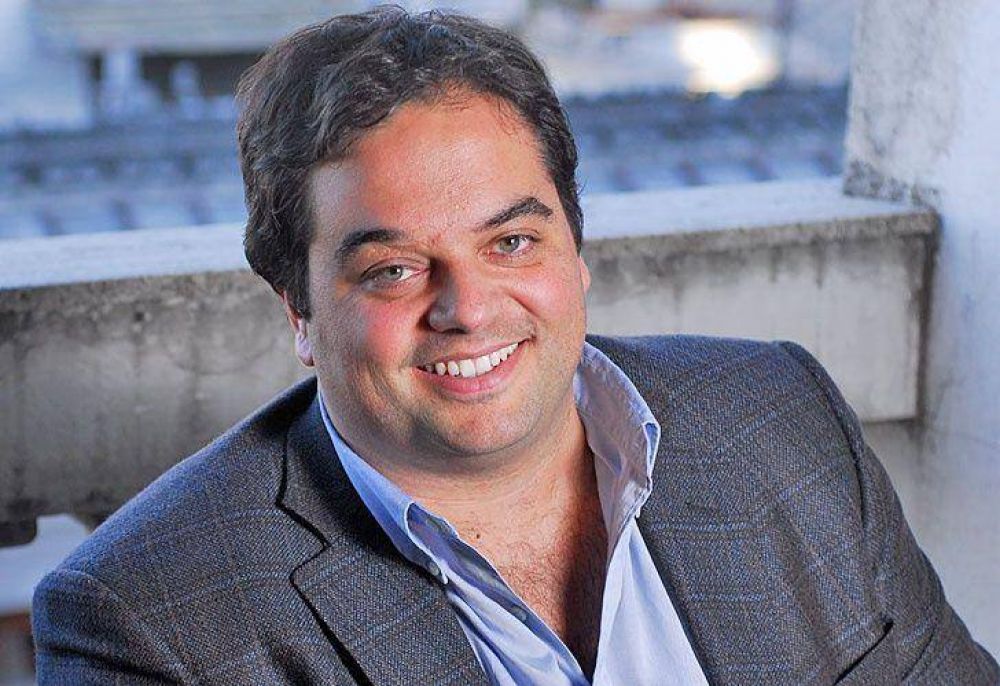 Triaca neg� un bono de fin de a�o y Moyano subi� la apuesta