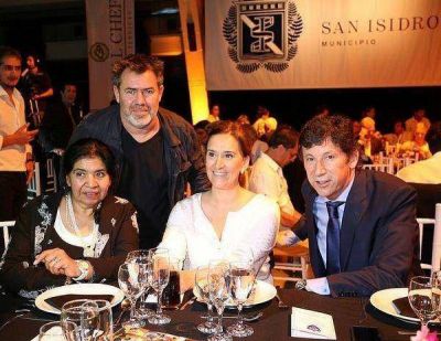 Michetti y Posse presentes en la cena solidaria para la Fundaci�n Margarita Barrientos