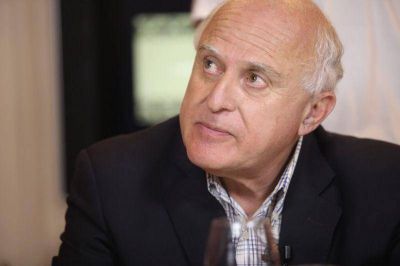 Miguel Lifschitz inicia el di�logo con intendentes y presidentes comunales