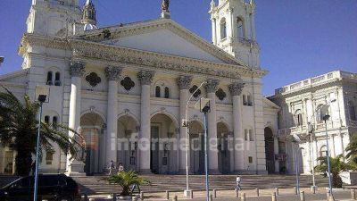 Proyecto de reforma tributaria de Bordet exime de impuestos a veh�culos religiosos	 