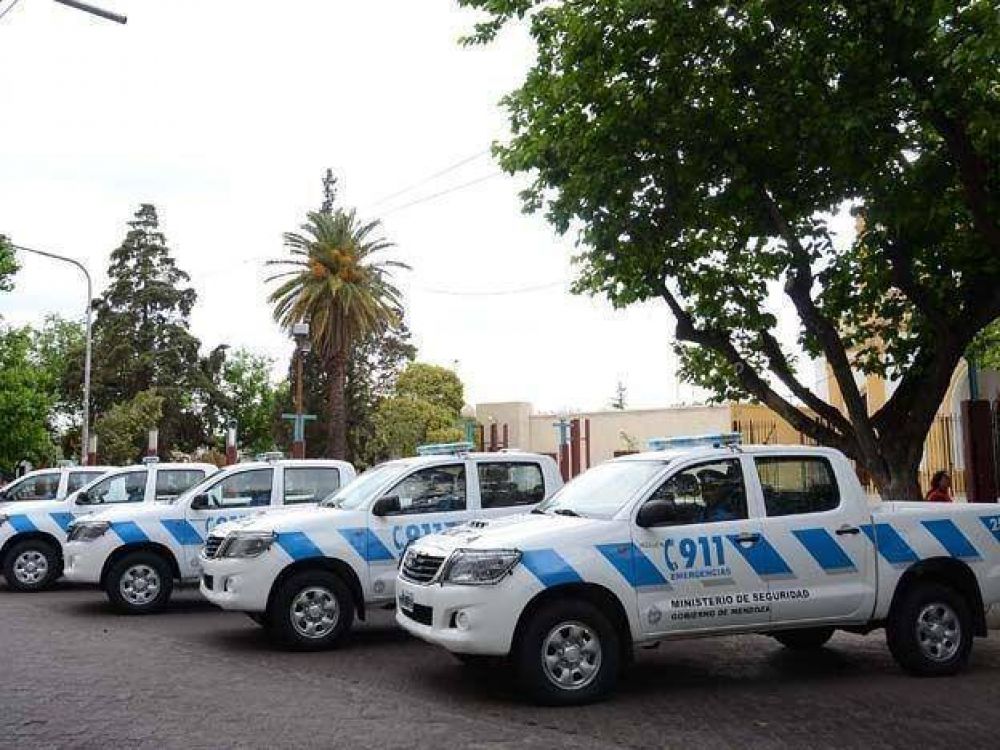 Los 115 m�viles para la polic�a que adquiri� Paco los pagar� el gobierno de Cornejo