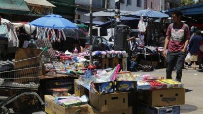 Venta ilegal: once propuestas para combatir un flagelo que invade la ciudad