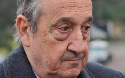 Tandil: El Intendente Lunghi inaugur� el SUM de la Escuela de La Porte�a