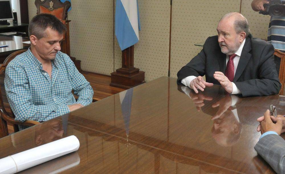 Altolaguirre espera el aporte de la provincia para poder pagar sueldos y aguinaldos