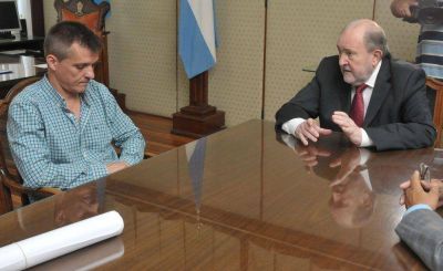 Altolaguirre espera el aporte de la provincia para poder pagar sueldos y aguinaldos