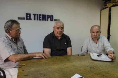Macri, en su �ltima visita a Azul junto con Mar�a Eugenia Vidal, �me dijo que ven�an a hacer la obra�