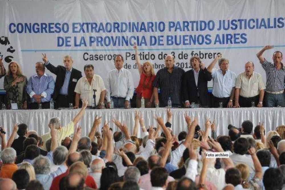 El presupuesto, la excusa de peronistas y K para mostrar unidad