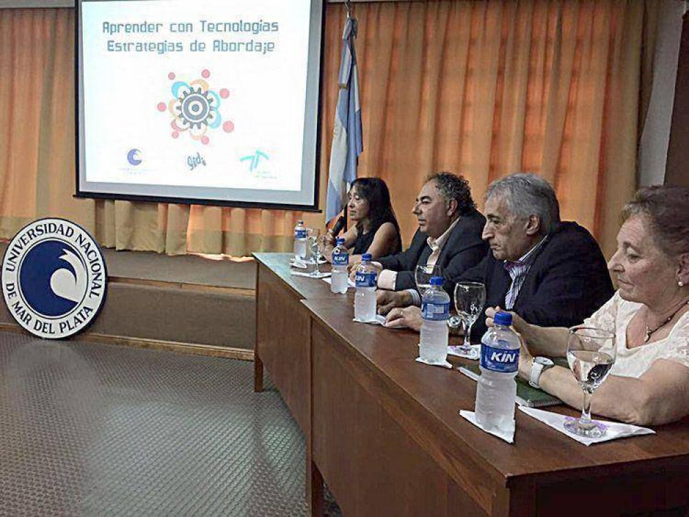 Aprender con tecnolog�as, un libro con propuestas para implementar en el aula