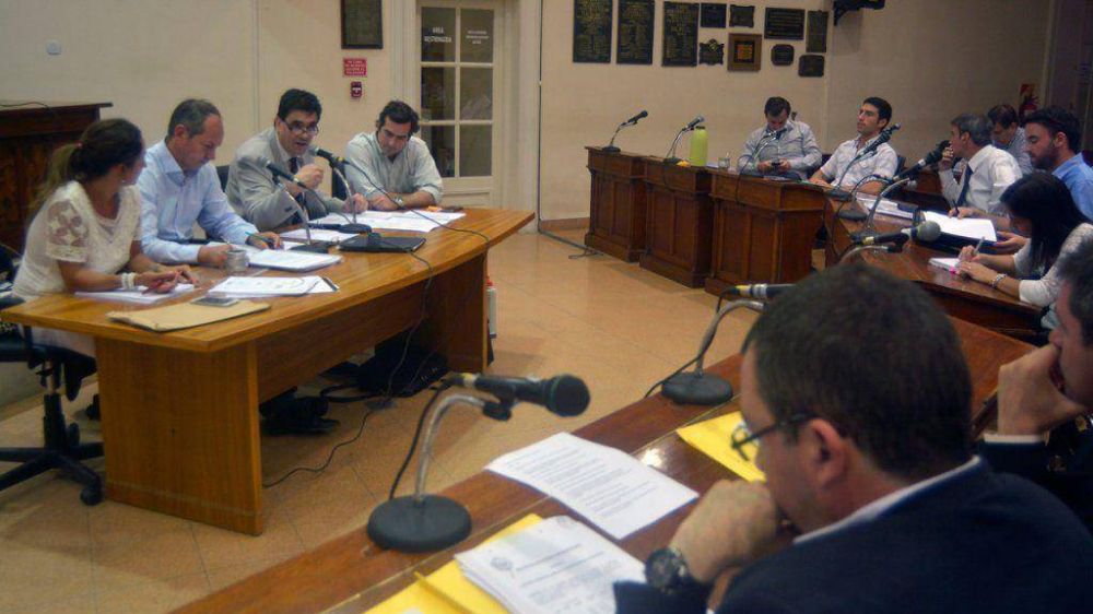 La Comuna present� un incremento del 30 % de las tasas municipales en el Concejo