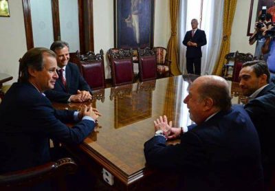 Acercamiento: Busti se puso a disposici�n de Bordet para colaborar en la gesti�n de gobierno