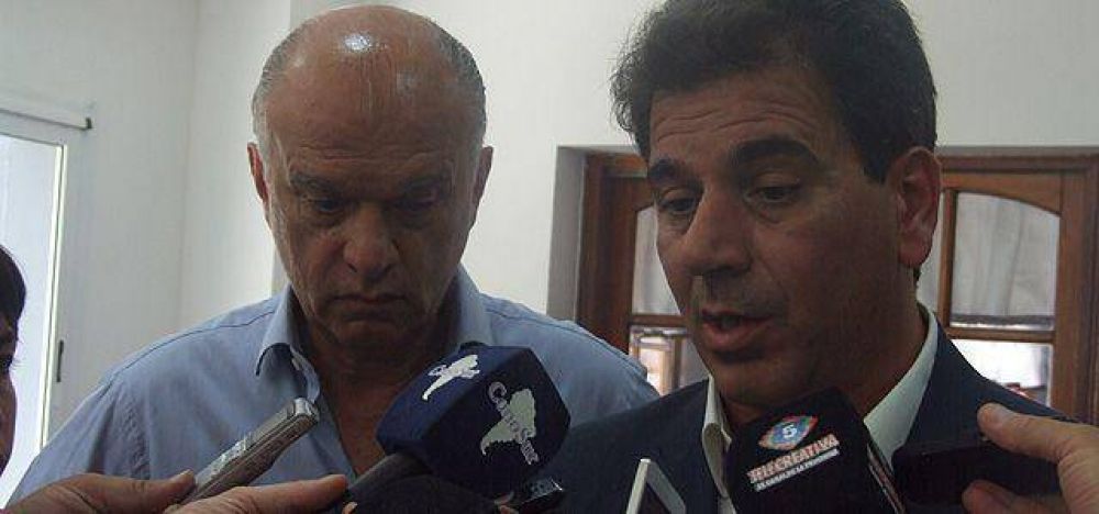 Regi�n: Ritondo anunci� la extensi�n del curso para polic�as locales