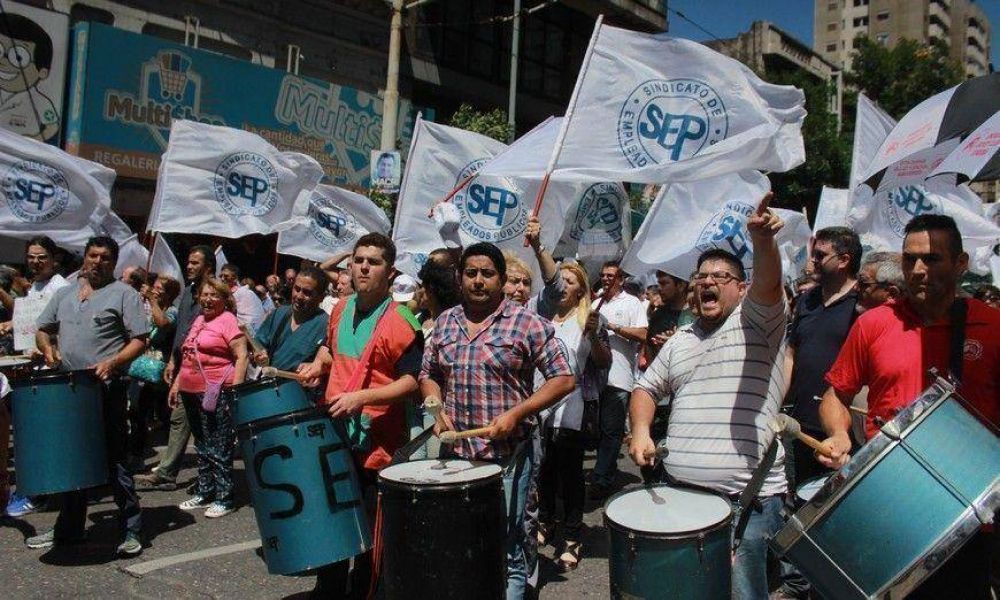 Movilizaci�n del SEP y estado de alerta de los docentes