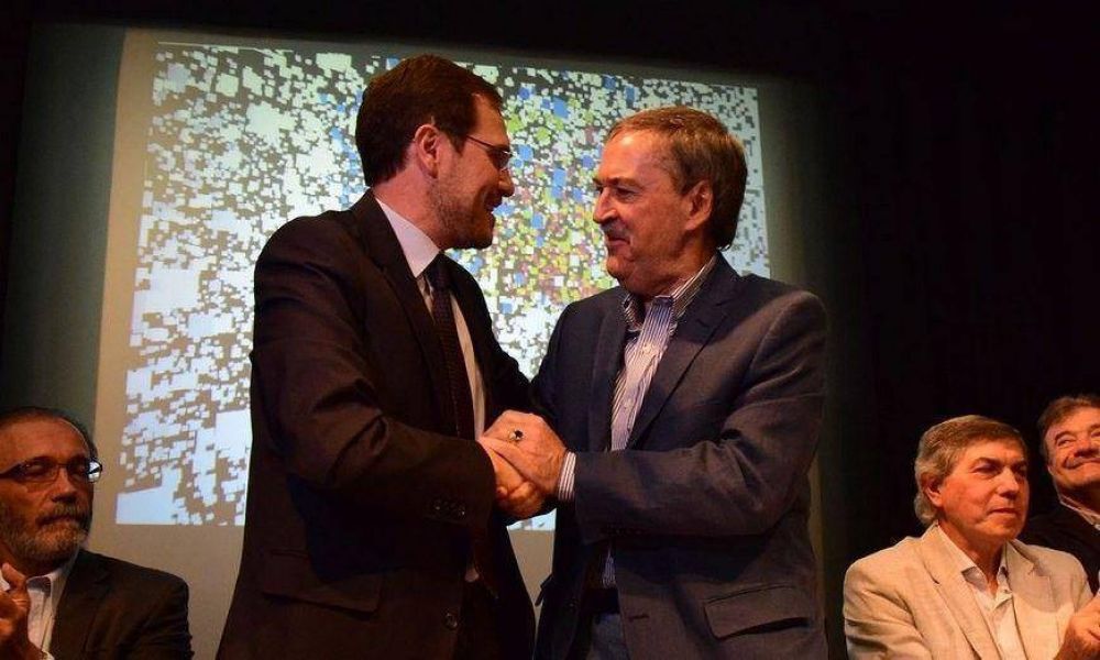Schiaretti acord con Martn Gill ejecutar obras pblicas por ms de $ 145 millones