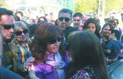Cristina reapareci� con vecinos en El Calafate