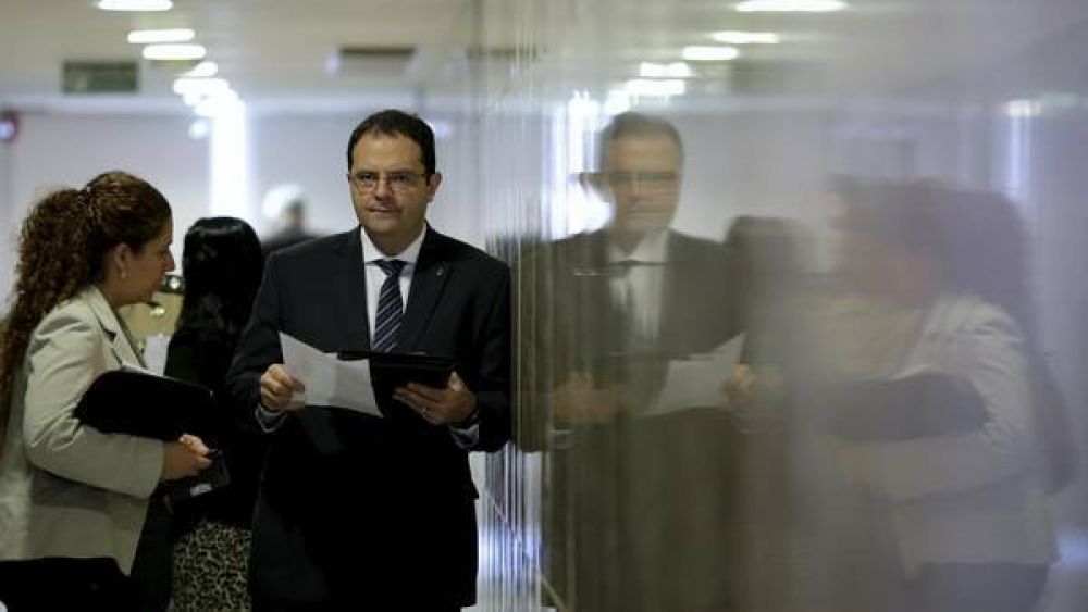 Dilma tom� juramento al nuevo ministro de Hacienda