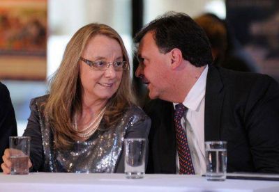 Detectan env�os por por 776 millones a los municipios de Santa Cruz, por parte de Alicia Kirchner en el 2015