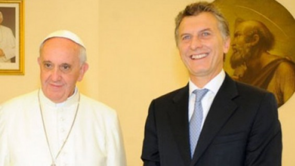 Macri podría visitar al Papa en enero, en medio de una gira internacional