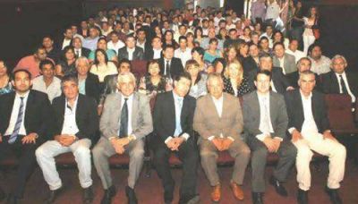 El gobernador Casas recibi� a concejales y viceintendentes