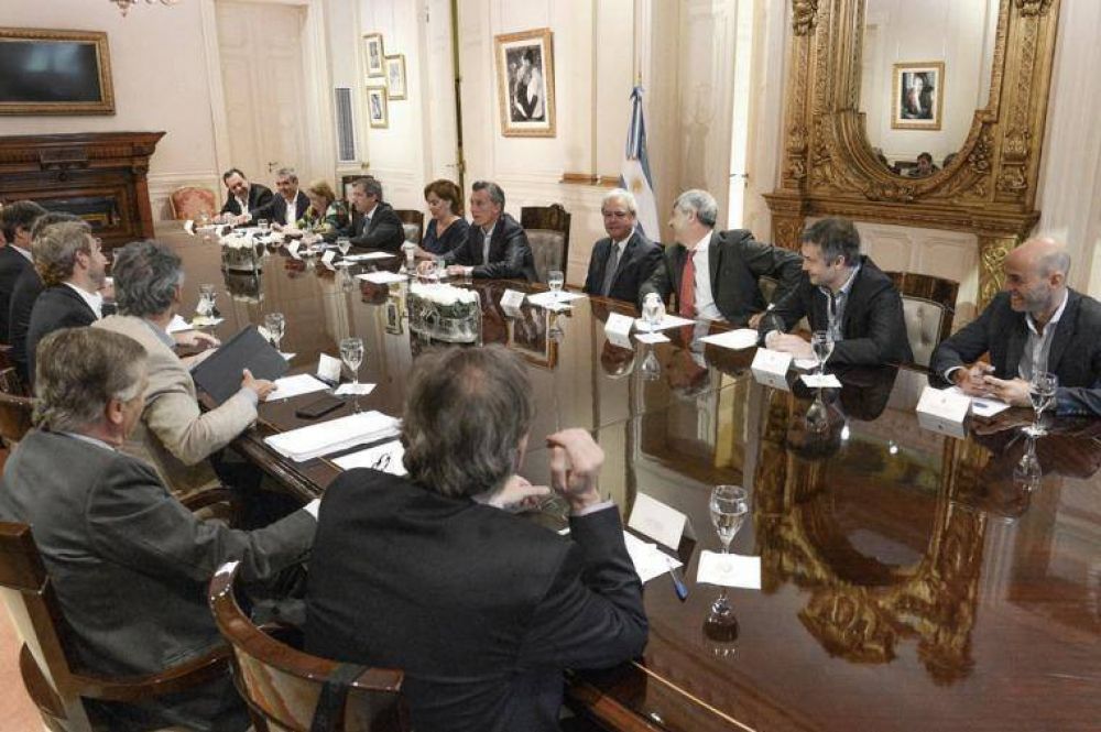 Macri encabeza su primera reuni�n de gabinete en Casa de Gobierno
