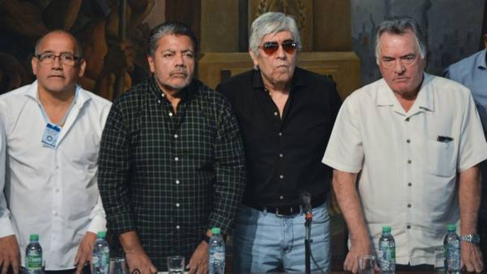 Los gremialistas tendr�n ma�ana su primera reuni�n en la Rosada, pero sin Macri
