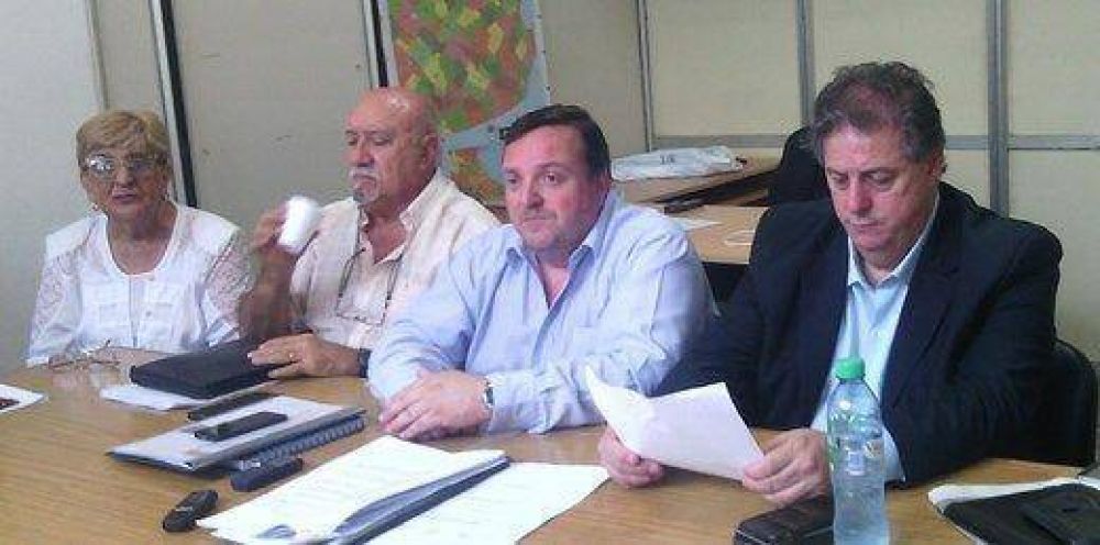 Cr�ticas del Frente para la Victoria por la suspensi�n de la sesi�n y la designaci�n de Lucioni en Seguridad
