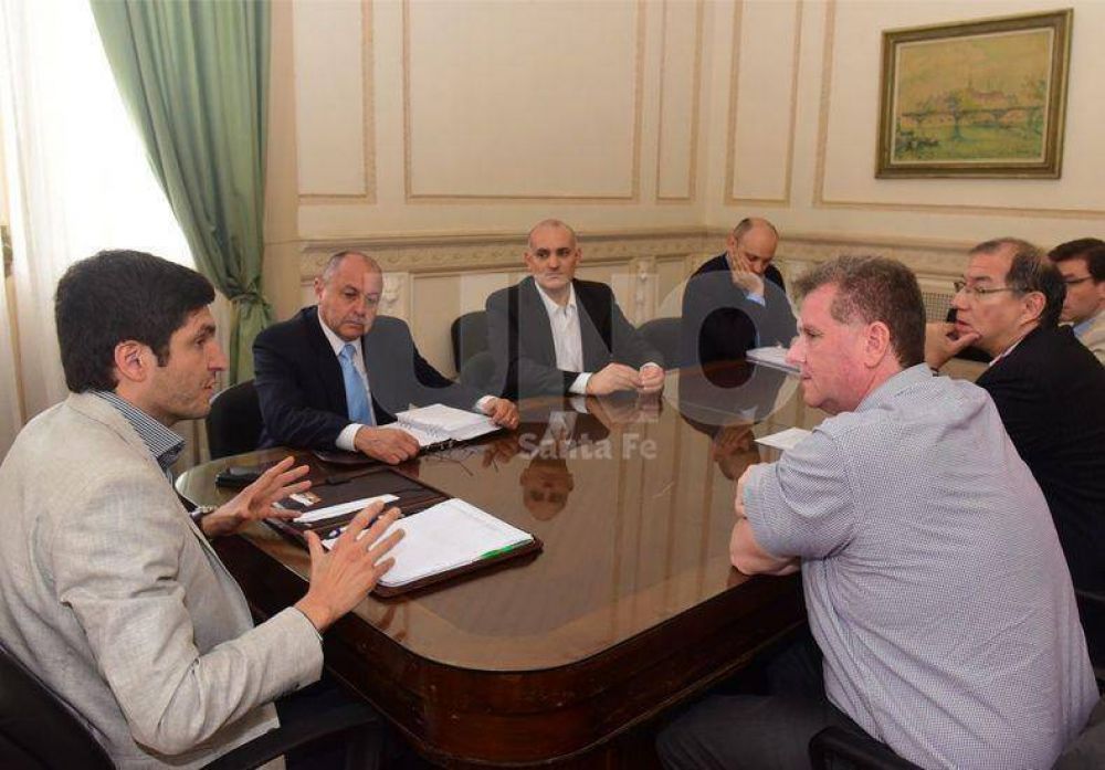 Se firm� un acta y las fuerzas federales siguen en la provincia