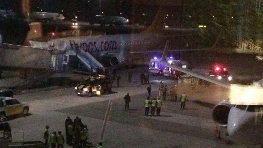Una explosi�n en un aeropuerto de Estambul dej� un herido y un muerto