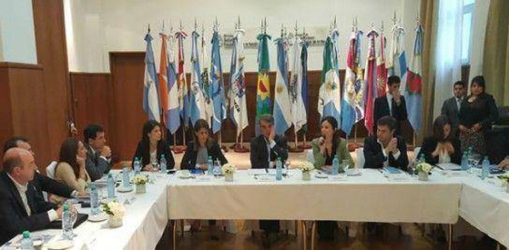 El ministro de Desarrollo Social reclam� recursos a la Naci�n