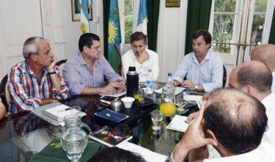 Cascallares encabez� reuni�n de gabinete