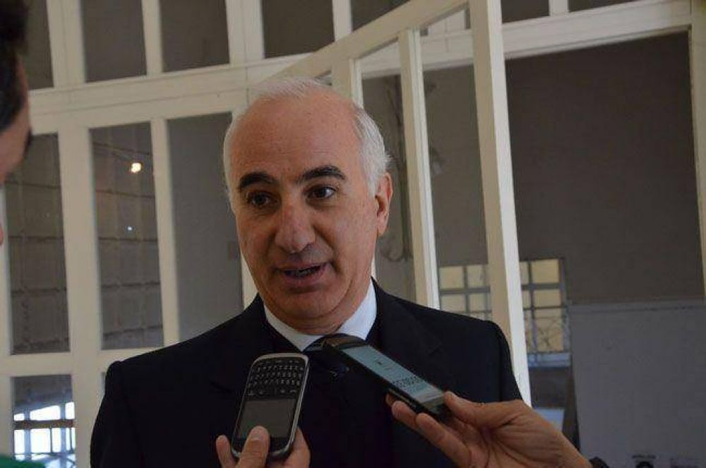 La Municipalidad de Santa Rosa depositar� sueldos ma�ana a la medianoche
