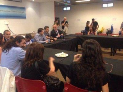 El PJ porte�o se reuni� con miras a 2017