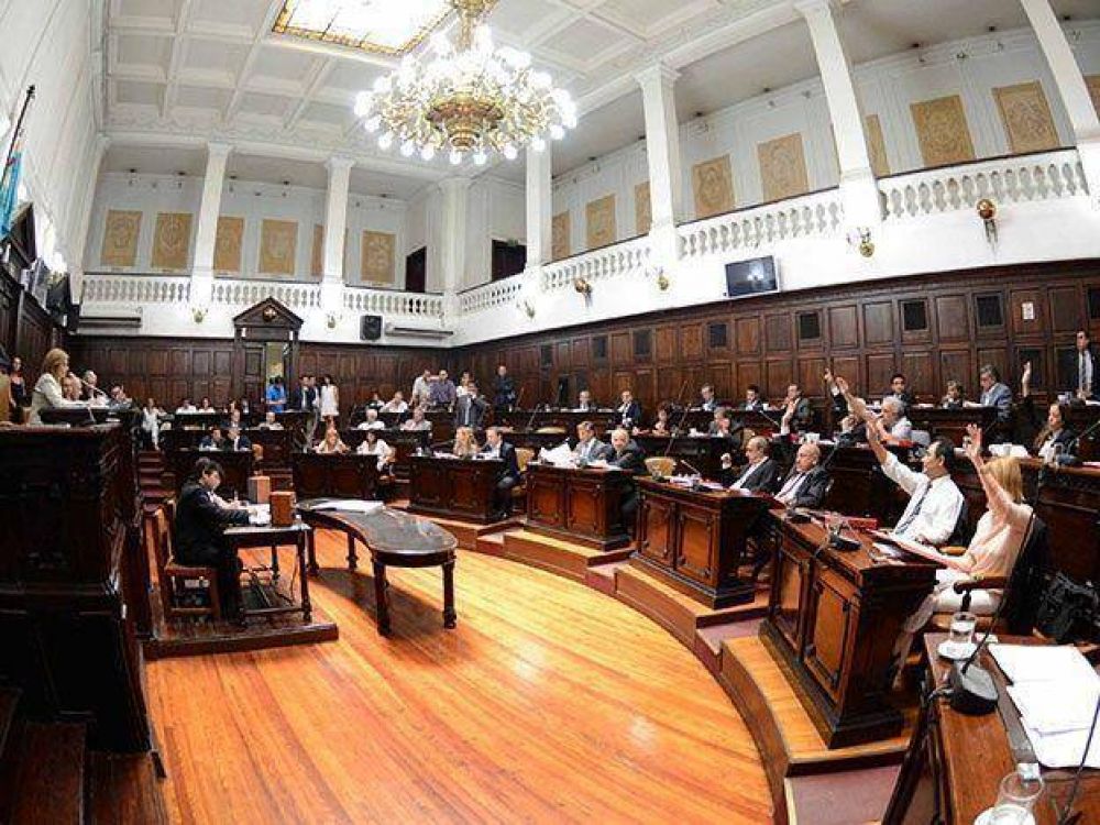 El Senado aprob� la emergencia fiscal que pidi� el Gobernador de Mendoza