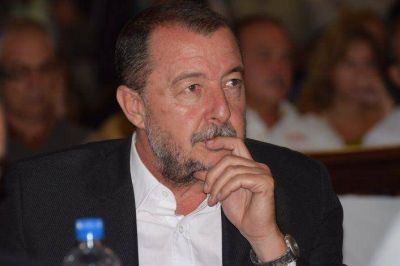 Bajam�n insta al cumplimiento de colocar reductores de velocidad