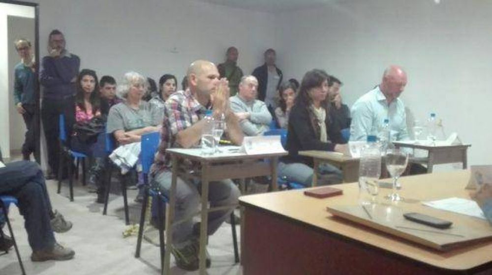 Concejo Deliberante de El Chalt�n fij� plazo de 60 d�as para darse reglamento