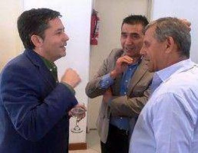 Marcan la cancha opositora, desde el principio