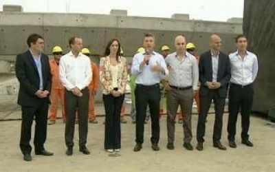 Lomas de Zamora: Macri y Vidal con Insaurralde por el viaducto hasta General Paz
