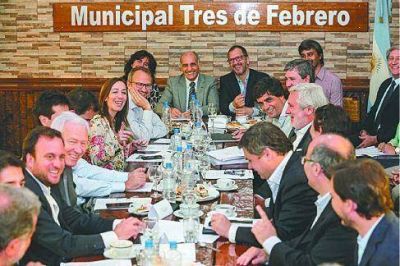 Vidal llev� su Gabinete hasta Tres de Febrero