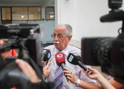 Cano: �A las 0 de este jueves va a estar depositado el aguinaldo de los municipales�
