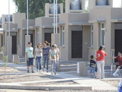 Reconocieron que en Mendoza se paraliz� la construcci�n de 4.600 casas