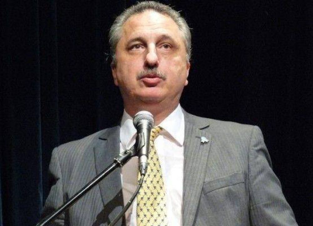 Passalacqua garantiz� el pago del Incentivo Docente y Art�culo 9 con recursos de la Provincia
