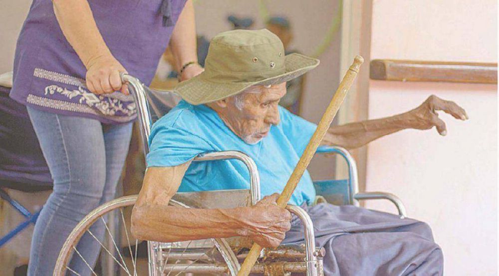 Solo el 5% de los adultos dependientes vive en geri�tricos