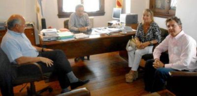 Los Defensores del Pueblo Rizzi y Cuesta, junto a Rawicki, se reunieron con el Fiscal Fern�ndez Garello 